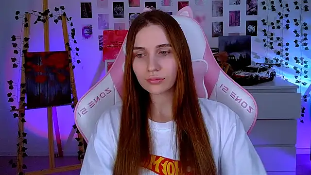 Snapshot of AliceCharmy chatting on February 27, 2025, 8:53 pm AliceCharmy online show from February 27, 2025, 8:53 pm