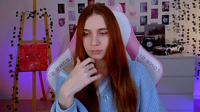 Snapshot of AliceCharmy chatting on March 22, 2025, 1:41 pm AliceCharmy online show from March 22, 2025, 1:41 pm