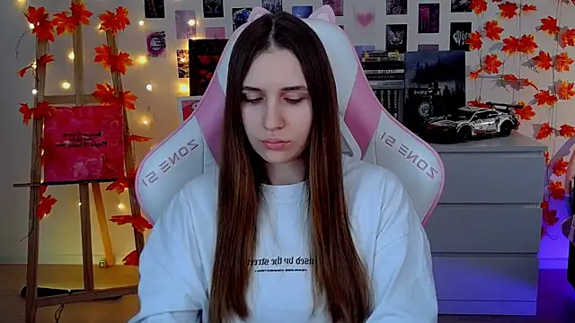 Snapshot of AliceCharmy chatting on November 22, 2025, 7:29 am AliceCharmy online show from November 22, 2025, 7:29 am