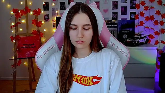 Snapshot of AliceCharmy chatting on November 29, 2025, 7:22 am AliceCharmy online show from November 29, 2025, 7:22 am