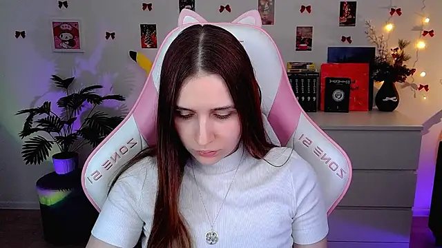 Snapshot of AliceCharmy chatting on March 3, 2026, 4:02 pm AliceCharmy online show from March 3, 2026, 4:02 pm