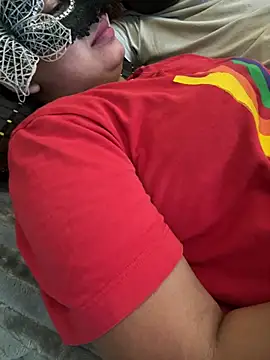 Snapshot of Magical-Couple-telugu chatting on December 22, 2024, 2:06 pm Magical-Couple-telugu online show from December 22, 2024, 2:06 pm