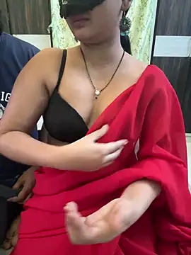 Snapshot of Magical-Couple-telugu chatting on January 19, 2025, 8:18 am Magical-Couple-telugu online show from January 19, 2025, 8:18 am