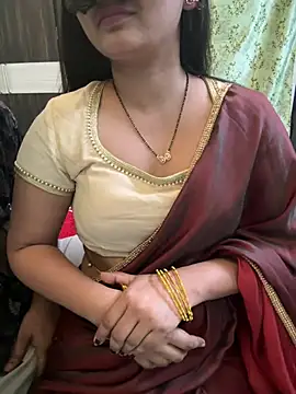 Snapshot of Magical-Couple-telugu chatting on February 2, 2025, 2:45 pm Magical-Couple-telugu online show from February 2, 2025, 2:45 pm