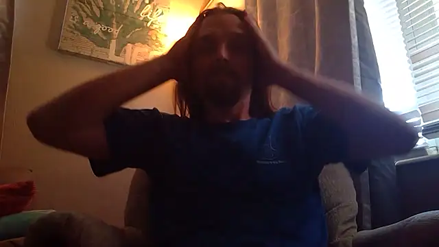 Snapshot of VitaminDrewFl chatting on January 9, 2026, 6:42 pm VitaminDrewFl online show from January 9, 2026, 6:42 pm