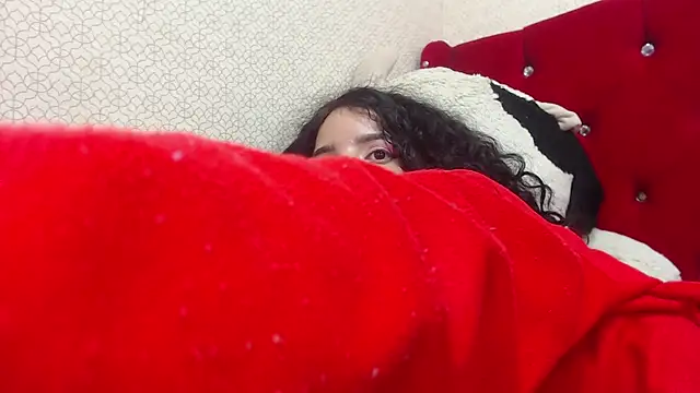 EmmaCowperr online show from February 3, 2025, 2:55 pm