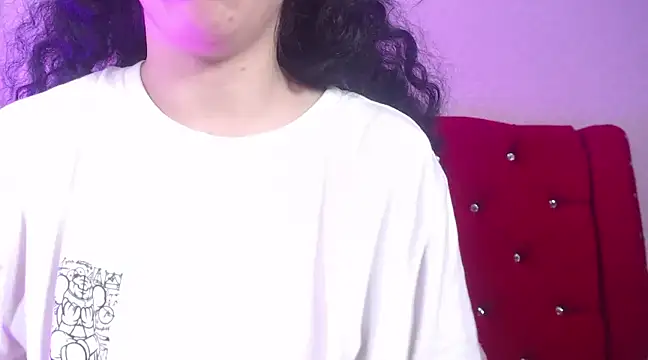 EmmaCowperr online show from February 13, 2025, 3:35 pm