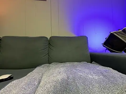 Snapshot of mouser21212 chatting on January 22, 2025, 8:07 am mouser21212 online show from January 22, 2025, 8:07 am