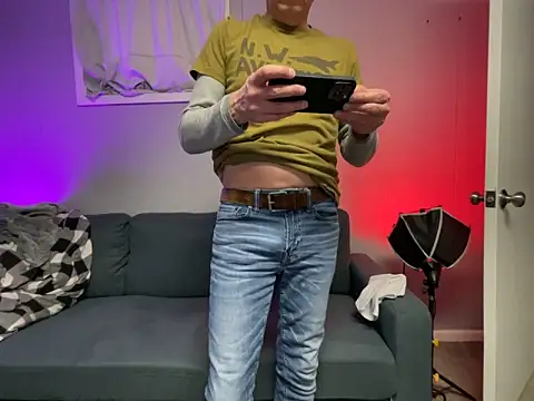 Snapshot of mouser21212 chatting on January 22, 2025, 3:40 pm mouser21212 online show from January 22, 2025, 3:40 pm