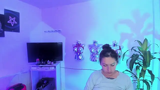 LucyStrike  online show from June 3, 2026, 12:35 am