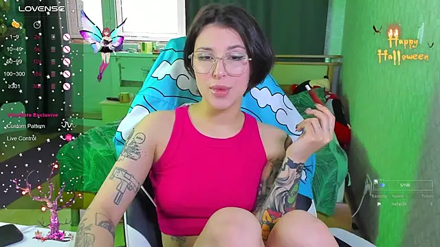 folinskayyya online show from November 8, 2025, 4:23 am