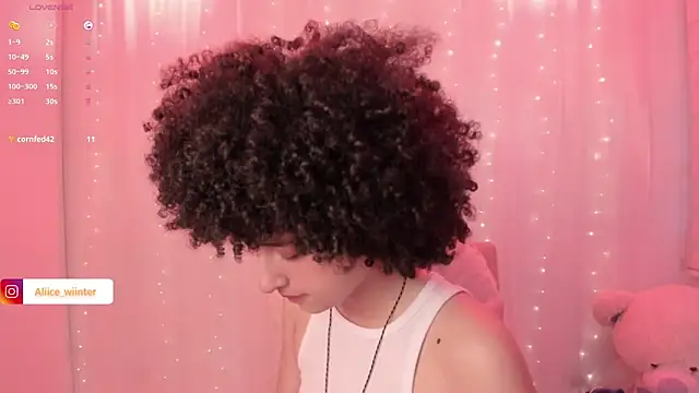 Alice winter  online show from October 4, 2025, 6:17 pm