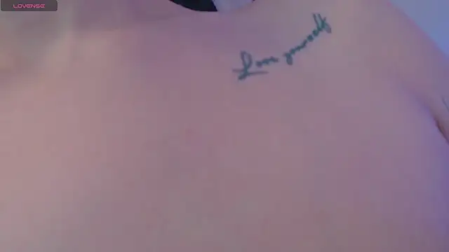 Snapshot of jesselines_ chatting on February 16, 2026, 8:05 pm jesselines online show from February 16, 2026, 8:05 pm