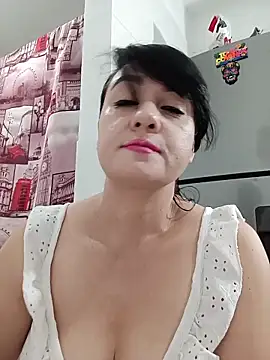 taalia online show from February 8, 2026, 3:21 am