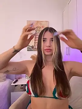 Ashleyjenner  online show from February 22, 2026, 1:09 pm