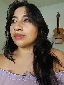 LisaHadwin online show from June 18, 2026, 7:51 pm