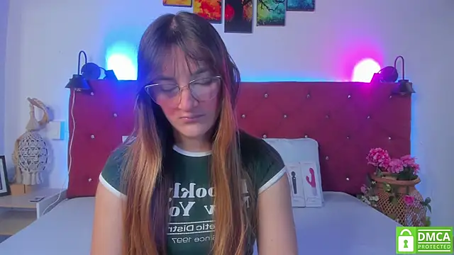 Ruth harvey  online show from November 27, 2025, 1:57 pm