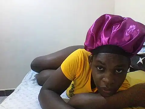 princess-cutie12 online show from October 6, 2025, 5:38 am