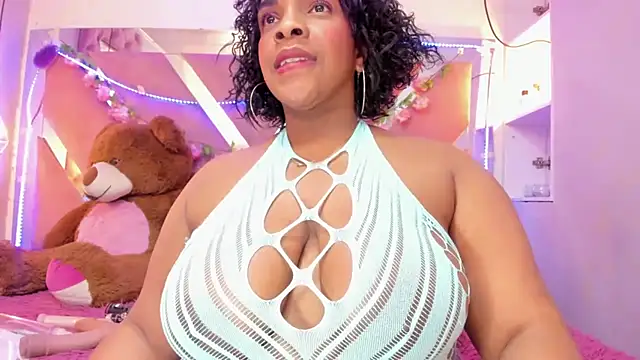 Scarlett-Bonnet online show from December 19, 2024, 10:34 am