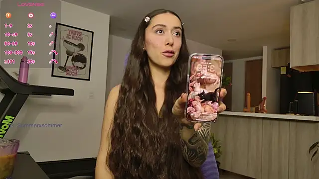 emiliasommer online show from April 16, 2026, 8:59 am