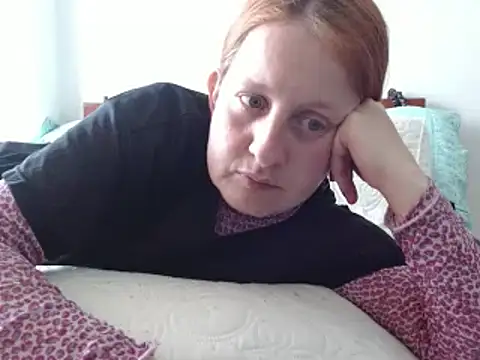 Snapshot of ViioletaMora chatting on February 6, 2025, 4:58 pm ViioletaMora online show from February 6, 2025, 4:58 pm