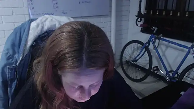 Snapshot of ViioletaMora chatting on February 6, 2025, 11:15 pm ViioletaMora online show from February 6, 2025, 11:15 pm
