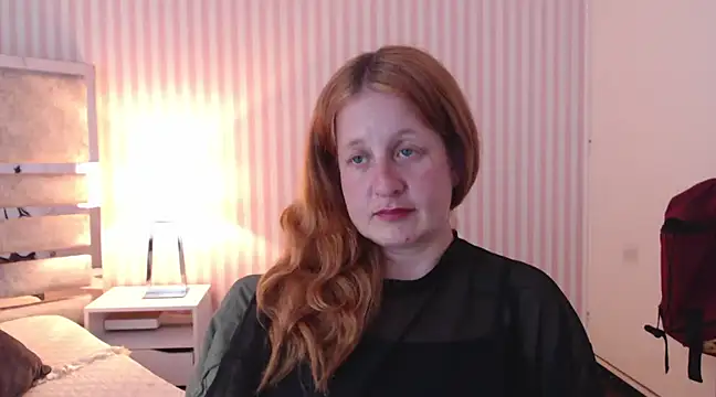 Snapshot of ViioletaMora chatting on February 9, 2025, 11:15 pm ViioletaMora online show from February 9, 2025, 11:15 pm