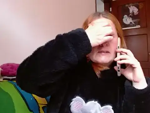 Snapshot of ViioletaMora chatting on November 13, 2025, 5:34 pm ViioletaMora online show from November 13, 2025, 5:34 pm