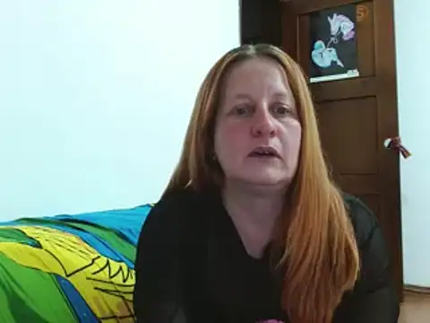 Snapshot of ViioletaMora chatting on November 24, 2025, 11:15 pm ViioletaMora online show from November 24, 2025, 11:15 pm