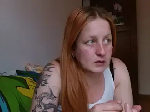 Snapshot of ViioletaMora chatting on November 25, 2025, 9:59 pm ViioletaMora online show from November 25, 2025, 9:59 pm