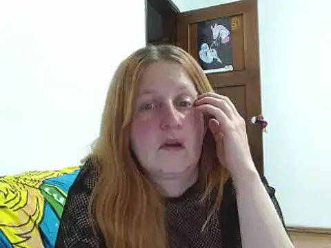 Snapshot of ViioletaMora chatting on December 3, 2025, 12:29 am ViioletaMora online show from December 3, 2025, 12:29 am