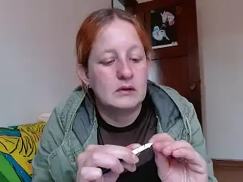 Snapshot of ViioletaMora chatting on December 4, 2025, 9:34 pm ViioletaMora online show from December 4, 2025, 9:34 pm