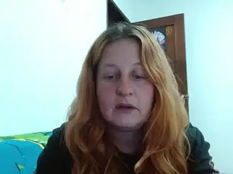 Snapshot of ViioletaMora chatting on December 15, 2025, 3:11 am ViioletaMora online show from December 15, 2025, 3:11 am