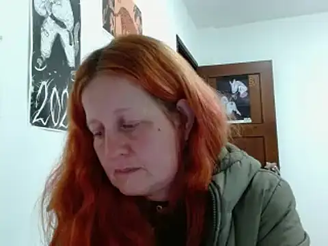 Snapshot of ViioletaMora chatting on February 11, 2026, 2:16 am ViioletaMora online show from February 11, 2026, 2:16 am