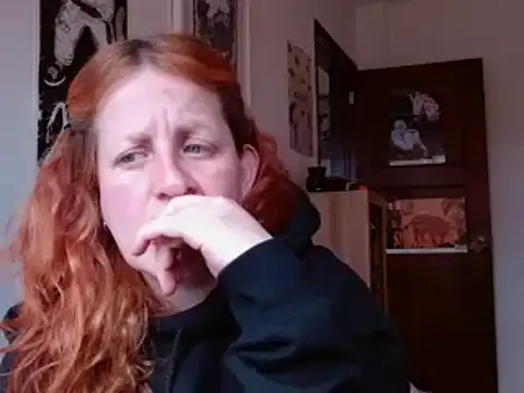 Snapshot of ViioletaMora chatting on February 21, 2026, 8:21 pm ViioletaMora online show from February 21, 2026, 8:21 pm