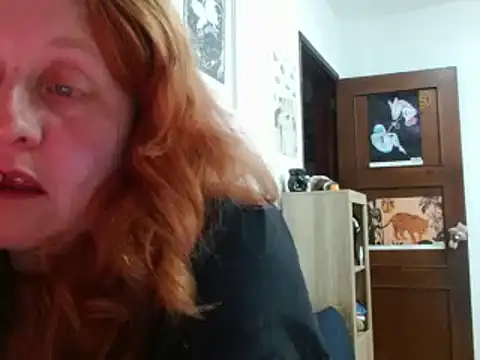 Snapshot of ViioletaMora chatting on March 13, 2026, 12:17 am ViioletaMora online show from March 13, 2026, 12:17 am