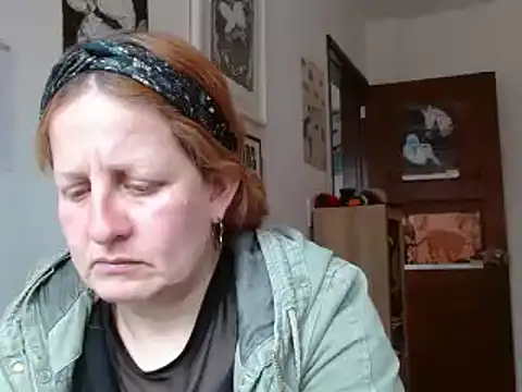 Snapshot of ViioletaMora chatting on March 31, 2026, 5:46 pm ViioletaMora online show from March 31, 2026, 5:46 pm