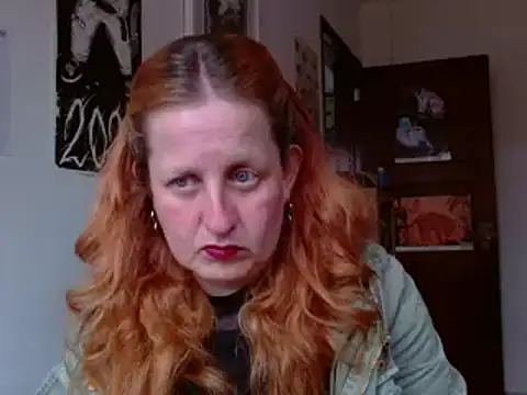 Snapshot of ViioletaMora chatting on April 1, 2026, 7:00 pm ViioletaMora online show from April 1, 2026, 7:00 pm