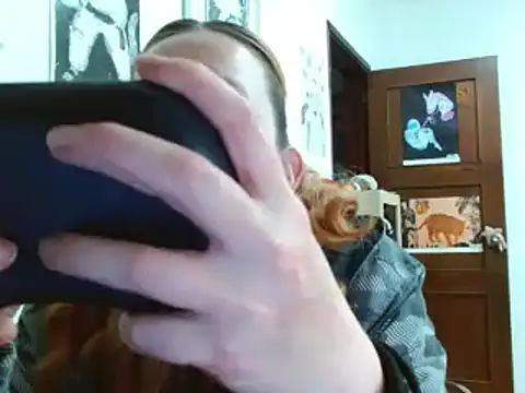 Snapshot of ViioletaMora chatting on April 10, 2026, 3:45 am ViioletaMora online show from April 10, 2026, 3:45 am