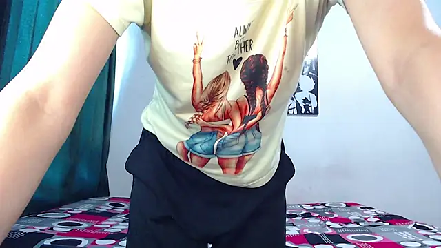 Snapshot of Ariel_Zeo1 chatting on December 10, 2024, 7:00 pm Ariel Zeo1 online show from December 10, 2024, 7:00 pm