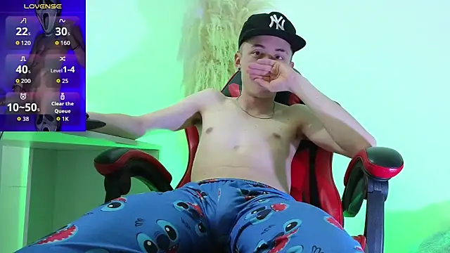 Snapshot of Elian_Cooper chatting on September 25, 2025, 1:31 am Elian Cooper online show from September 25, 2025, 1:31 am