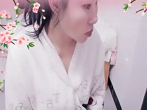 xiaoxuer online show from March 18, 2025, 4:58 am