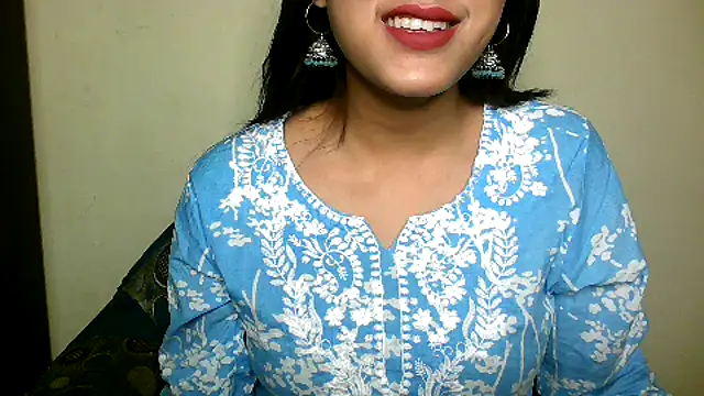 Snapshot of Princess_noorjahan chatting on January 21, 2025, 5:41 pm Princess noorjahan online show from January 21, 2025, 5:41 pm