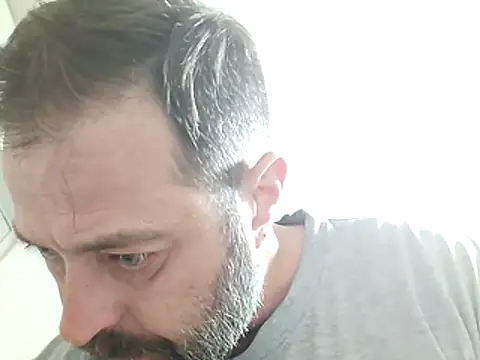 zefside42 online show from November 17, 2025, 11:05 am