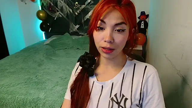 Aylinn diaz online show from October 30, 2025, 1:45 pm