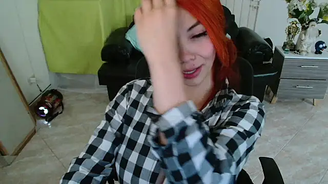 Aylinn diaz online show from June 21, 2026, 10:01 pm