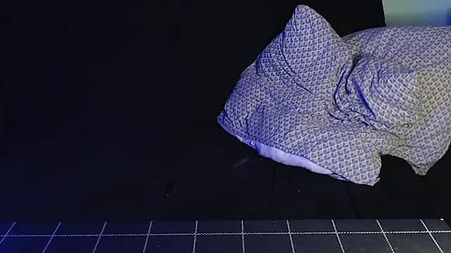 Snapshot of axxxturel chatting on December 14, 2024, 8:18 pm axxxturel online show from December 14, 2024, 8:18 pm