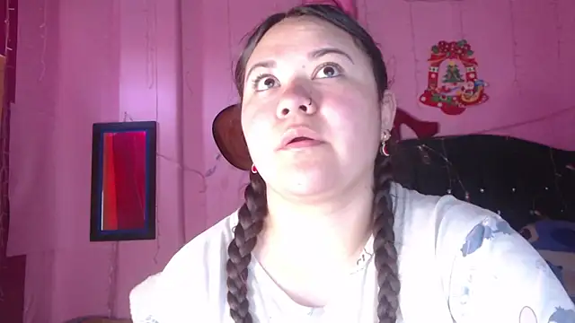 Snapshot of NikkiRous_ chatting on September 18, 2025, 12:51 pm NikkiRous online show from September 18, 2025, 12:51 pm