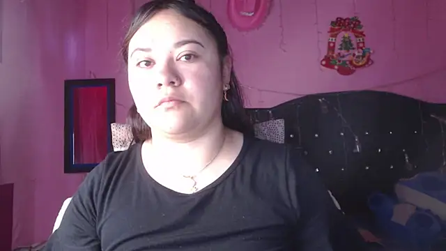 NikkiRous  online show from September 22, 2025, 12:40 pm