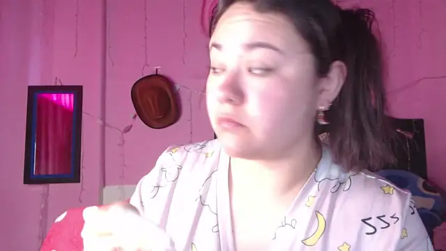 NikkiRous  online show from October 15, 2025, 12:38 pm